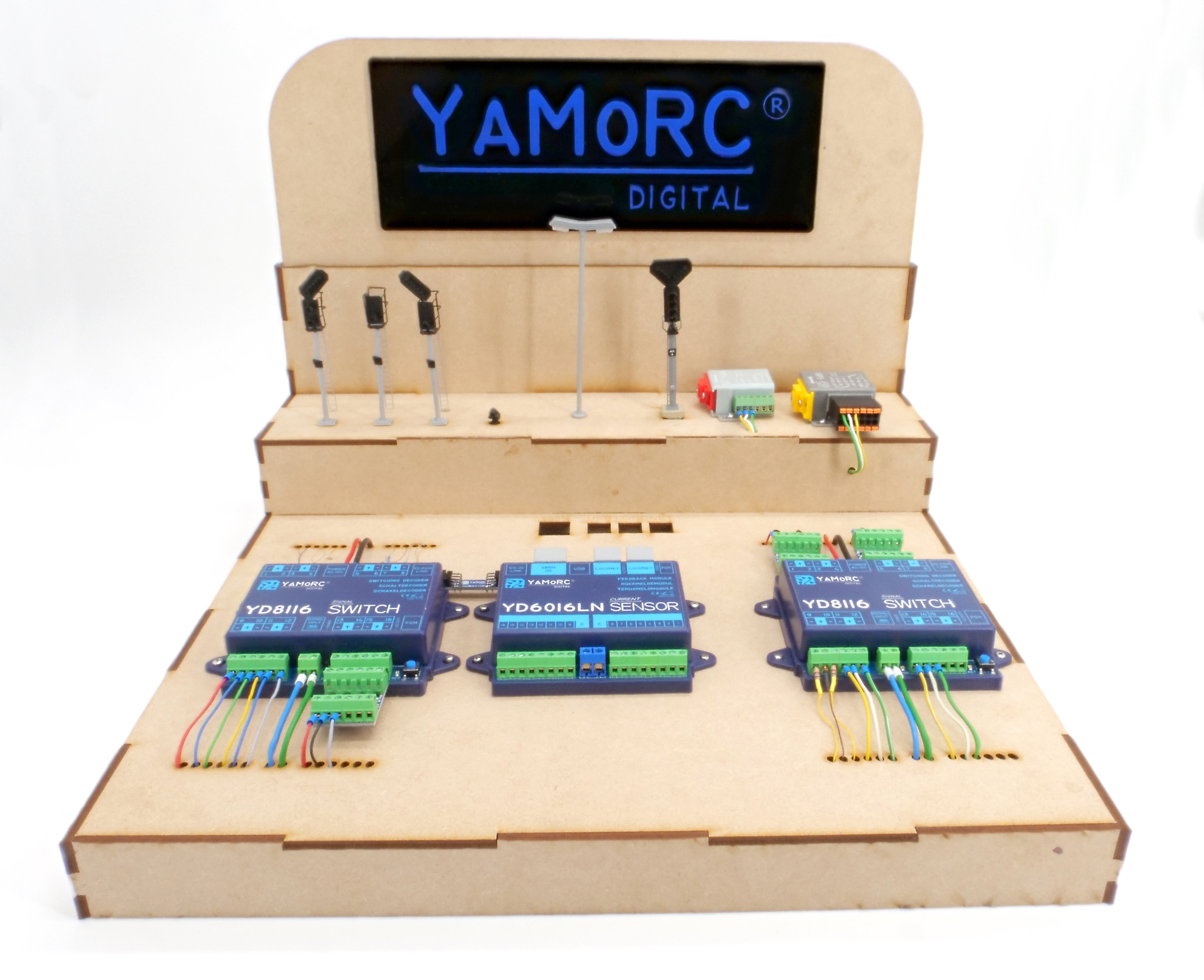YaMoRC has introduced a selection of digital accessory decoders, including the YD8116 which will operate slow-start point motors, semaphore and colour light signals, station lamps and more.