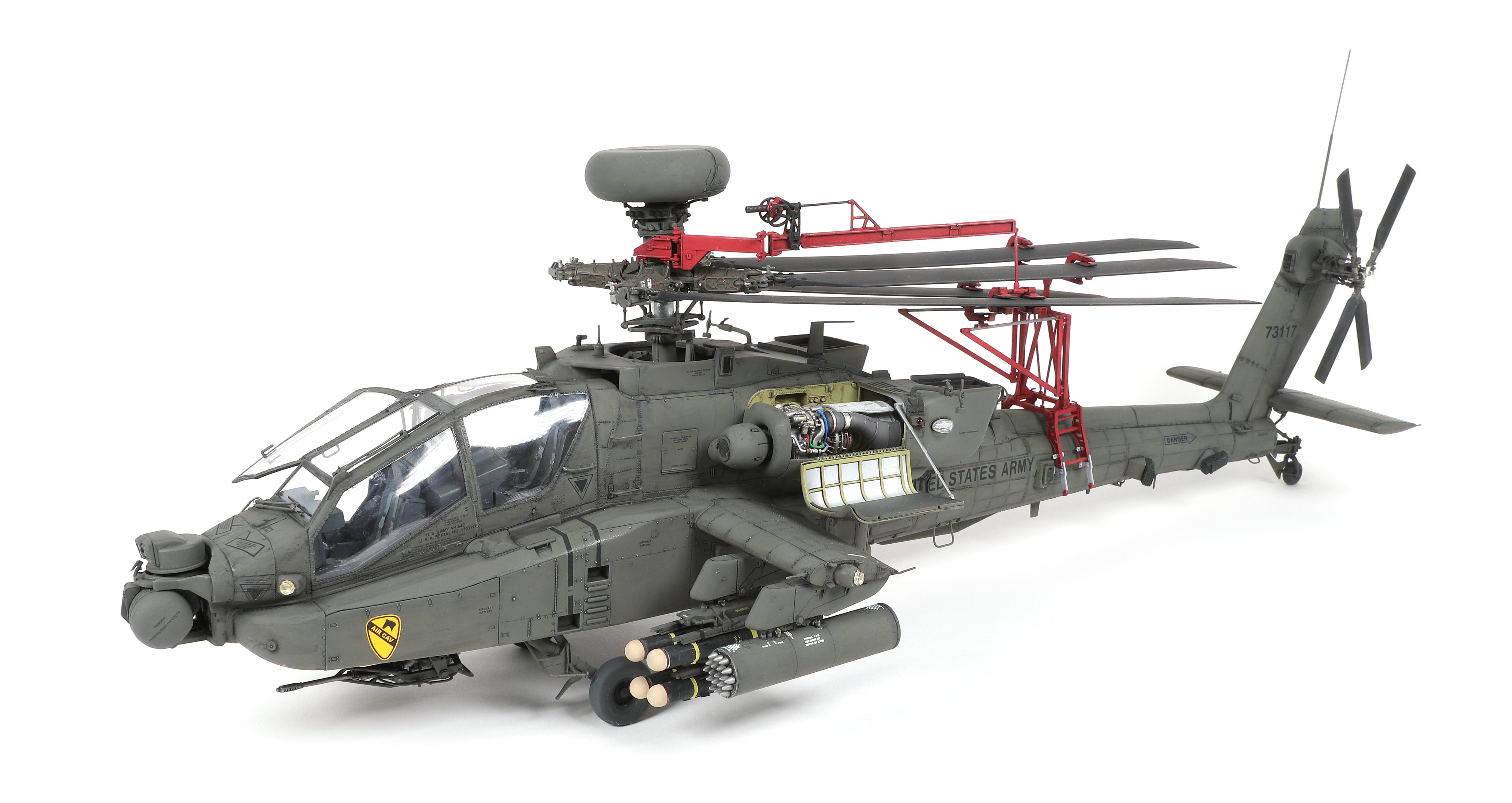 Duncan Cooke Takom 1:35 AH-64E 