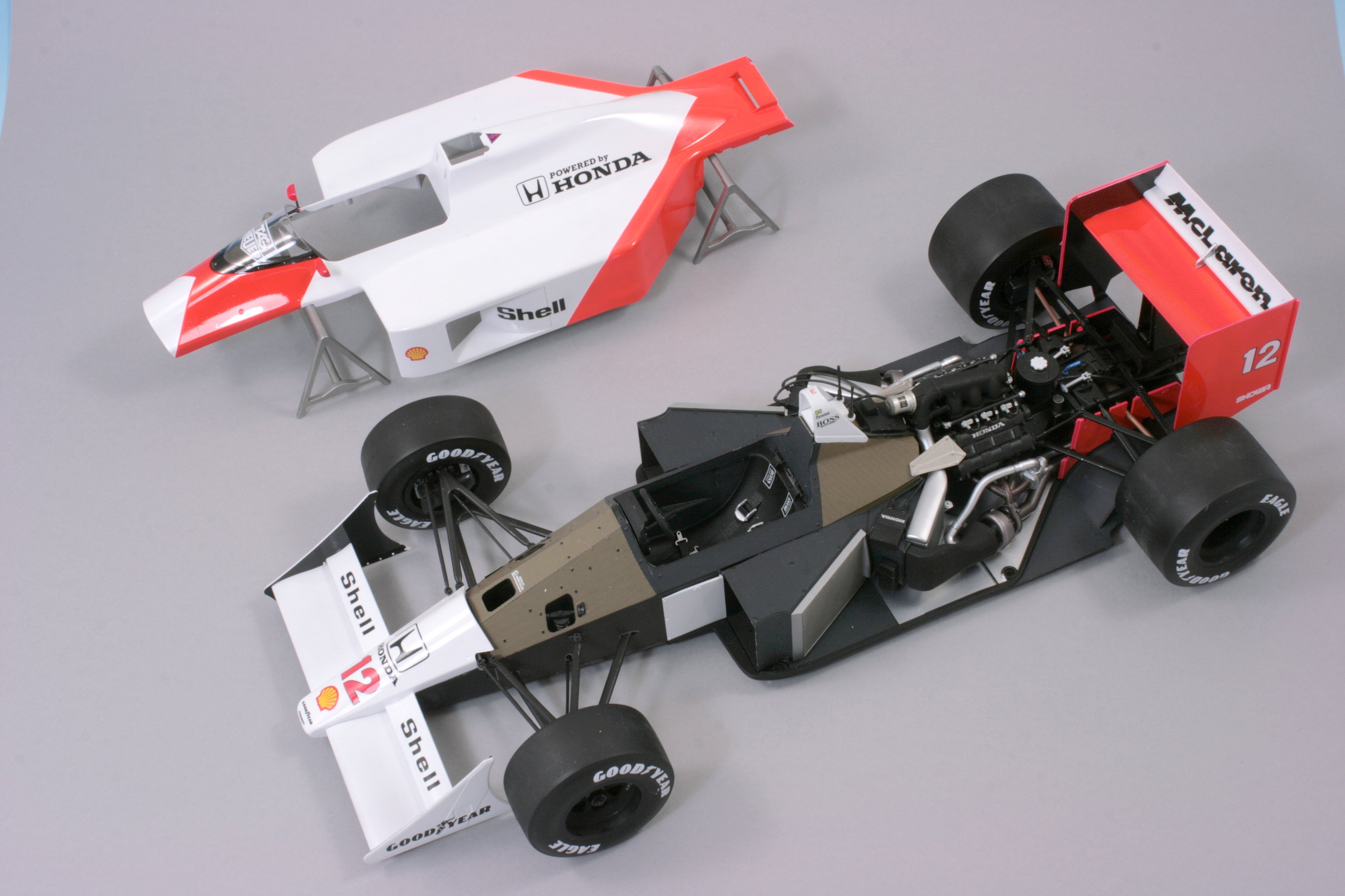 Meng 1/12 McLaren MP4/4 by Mike Williams