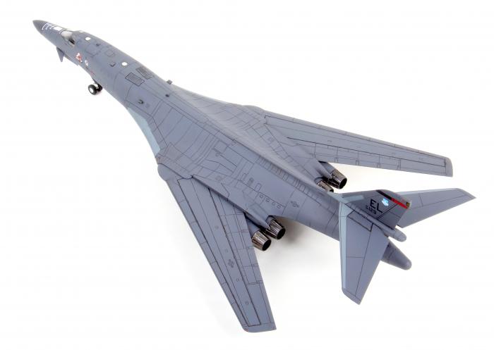 Academy's 1/144 B-1B Lancer