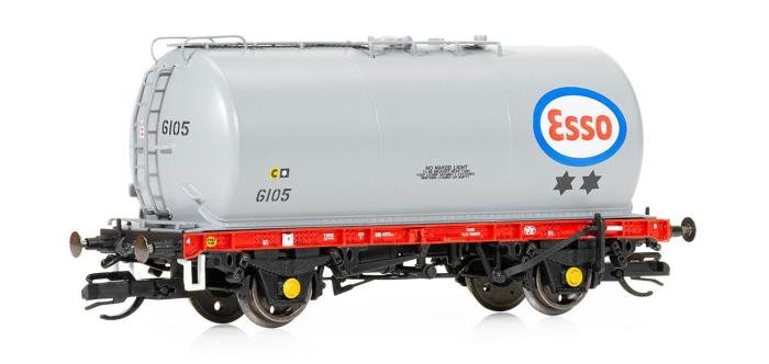 Hornby's new collection of TT:120 scale 45ton TTA tankers are in stock now at the Key Model World Shop.