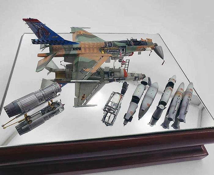 Hasegawa Italeri F-16A Fighting Falcon model build