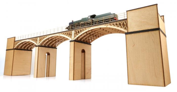New to the Key Model World Shop are laser-cut viaduct kits based on Outwood Viaduct for both ‘OO’ gauge and ‘TT:120’ scale. The double track kit is available as a two arch outer kit with additional centre spans available separately.