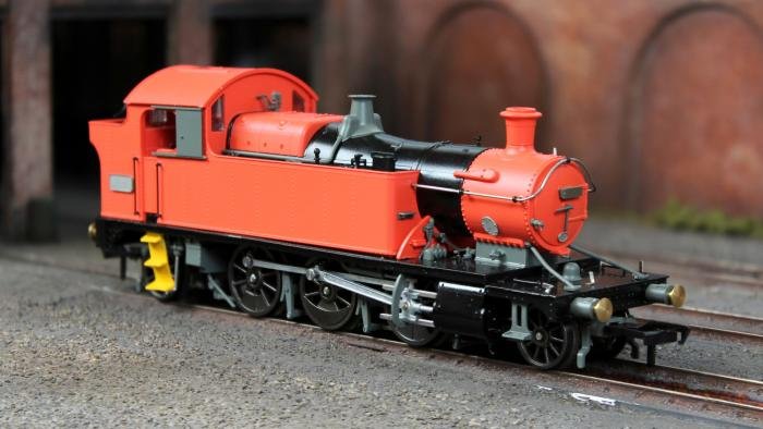 This sample is a BR era locomotive with no outside steam pipes.