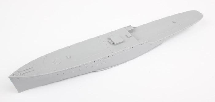 Above: The one-piece full hull is a superb casting, with crisp portholes, numerous locating blocks and holes for the deck and superstructure fittings, plus well-defined planking.