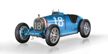 Italeri’s 1/12 Bugatti Type 35B Model Blue
