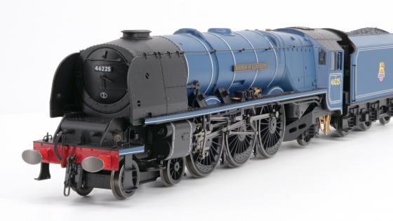  Hornby ‘OO’ gauge Stanier ‘Princess Coronation’ 4-6-2 in BR lined express passenger blue with early crests