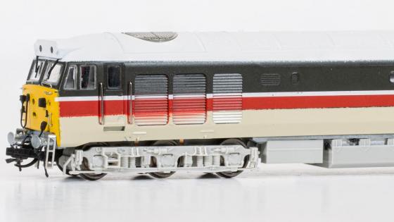 kmw_hornby_tt_class_50_ep